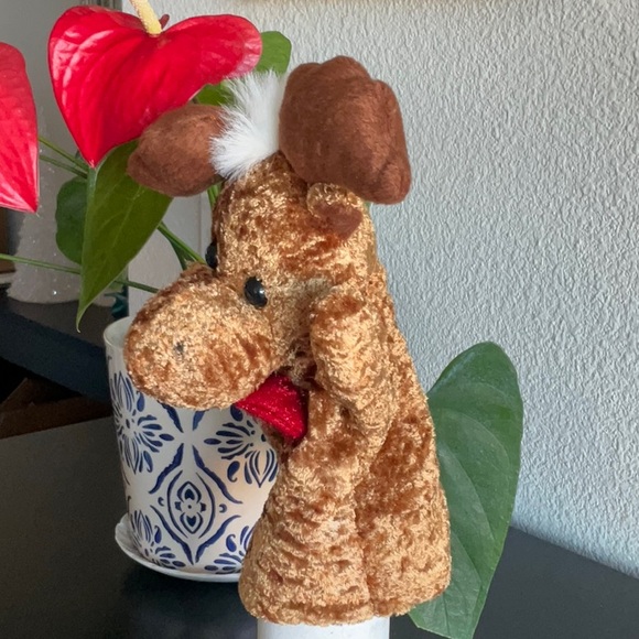 Holiday Reindeer Hand Puppet.🫶🏼 - Picture 2 of 7